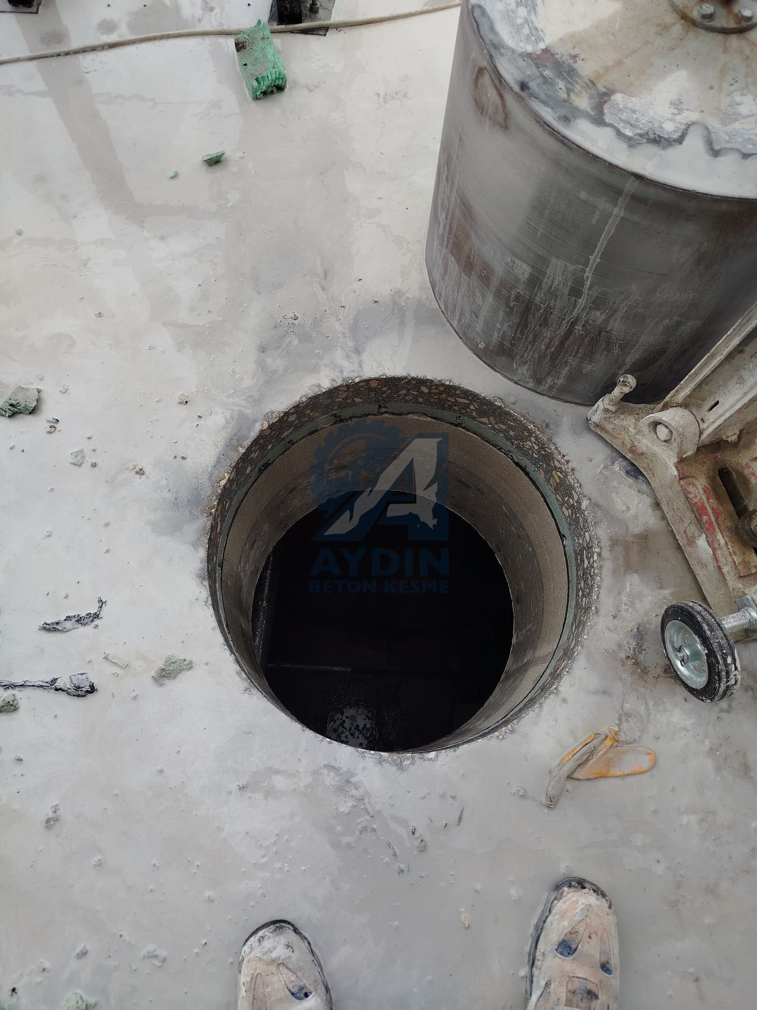 Aydın'da <span style="color:var(--color-primary)">Beton Kesme</span> ve Karot Delme